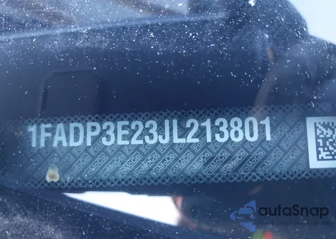 2018 Ford Focus S z USA, uszkodzony, nr VIN 1FADP3E23JL213801